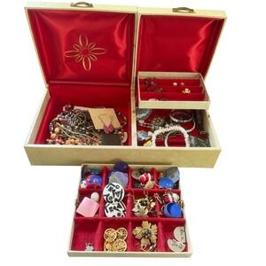 Buxton‎ Jewelry Box Vintage Made in USA Beige Red Velvet Storage Organizer